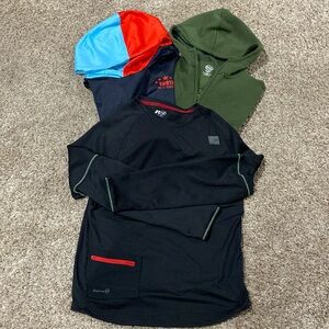 Bundle of Youth XXL , 2 hoodies and one pullover.